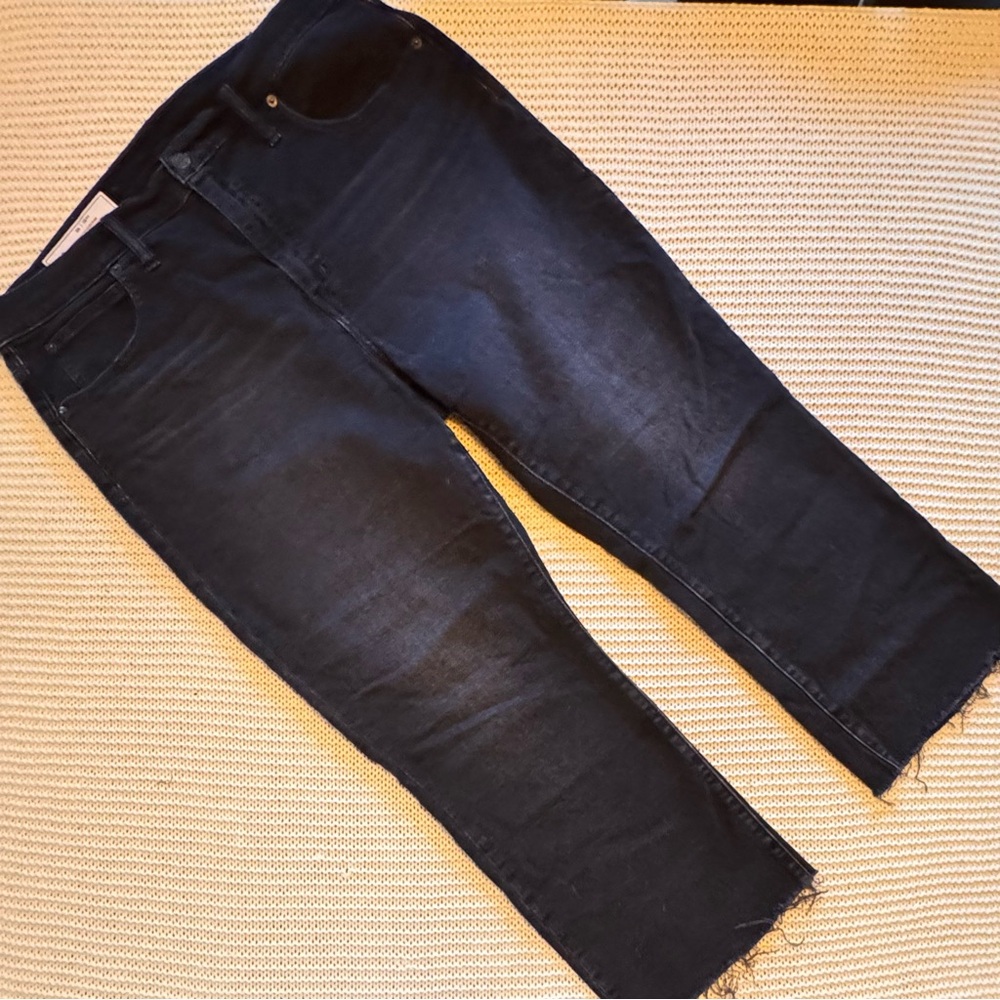 GAP Kick Fit High Rise Cropped Jeans Black Wash Size 34